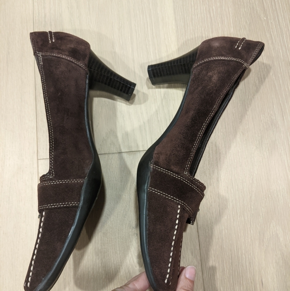 Y2K brown suede square toe heels - Picture 7 of 13
